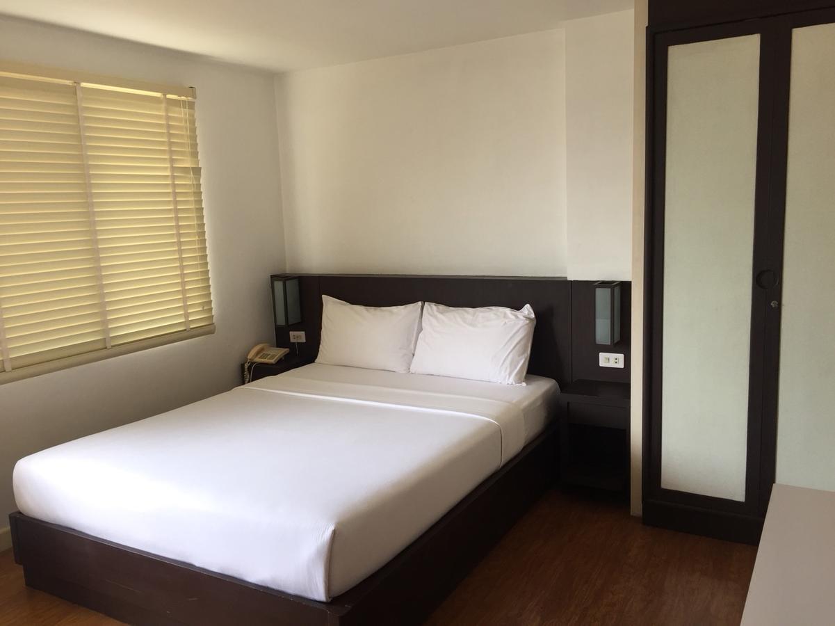 Psb1 Apartment Bangkok Exteriör bild
