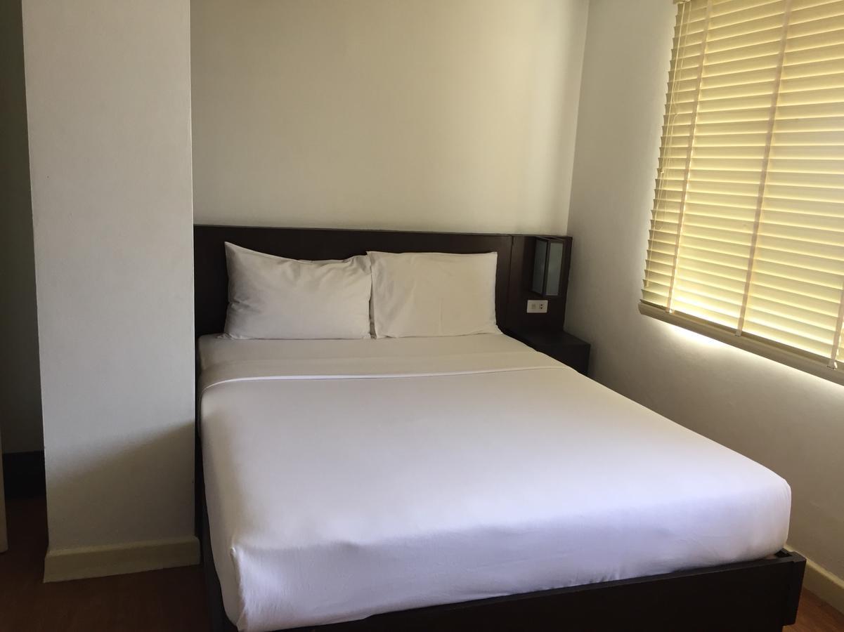 Psb1 Apartment Bangkok Exteriör bild