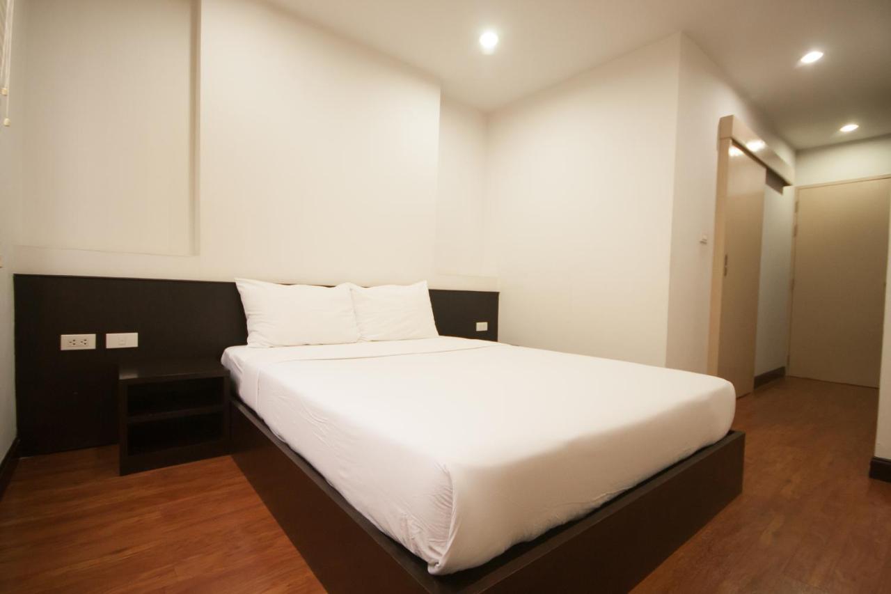 Psb1 Apartment Bangkok Exteriör bild