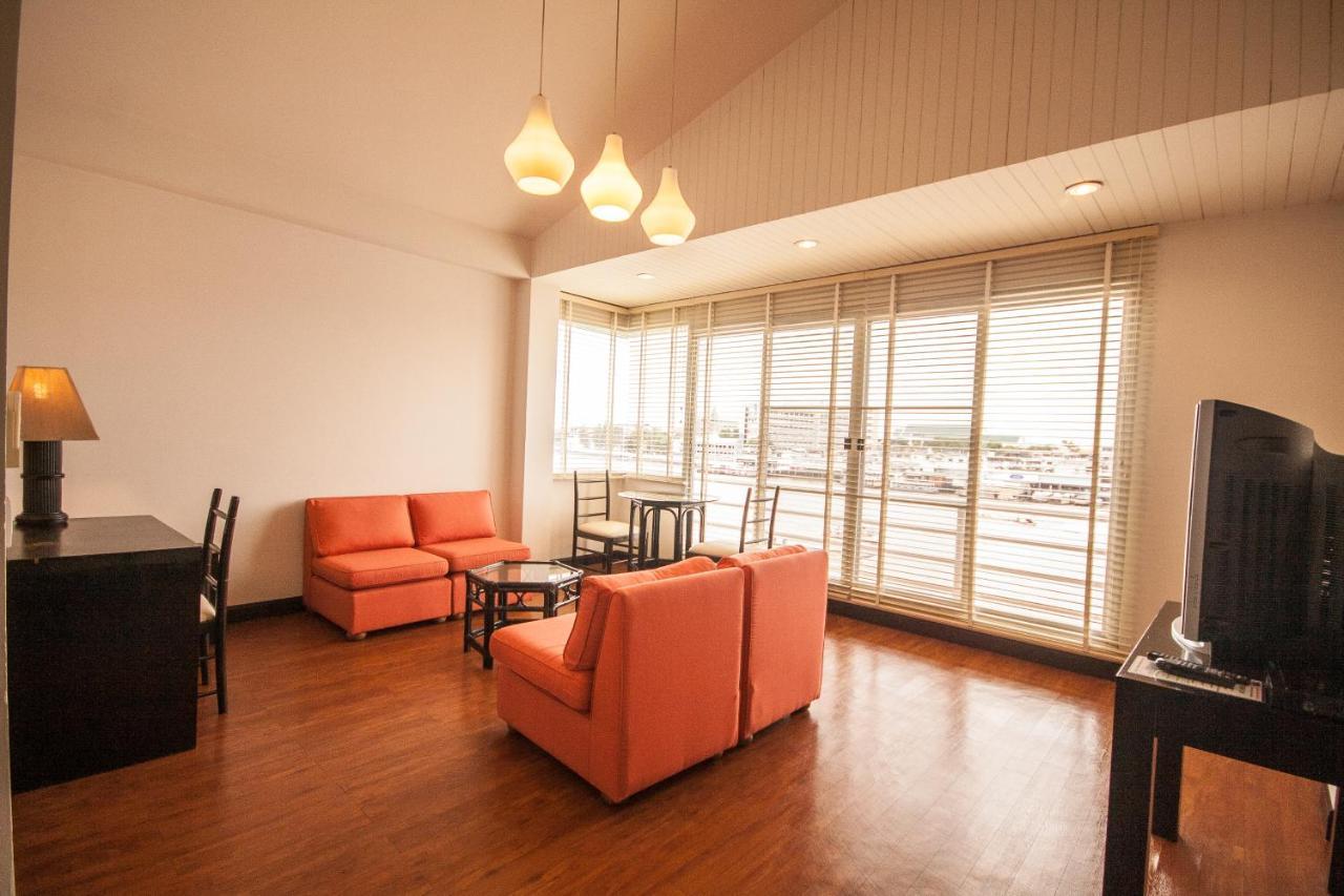 Psb1 Apartment Bangkok Exteriör bild